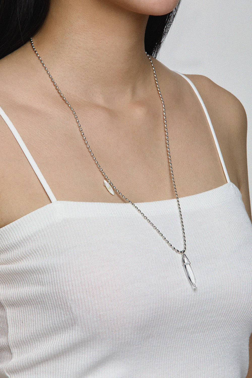 BOHO OVAL QUARTZ SHELL NECKLACE