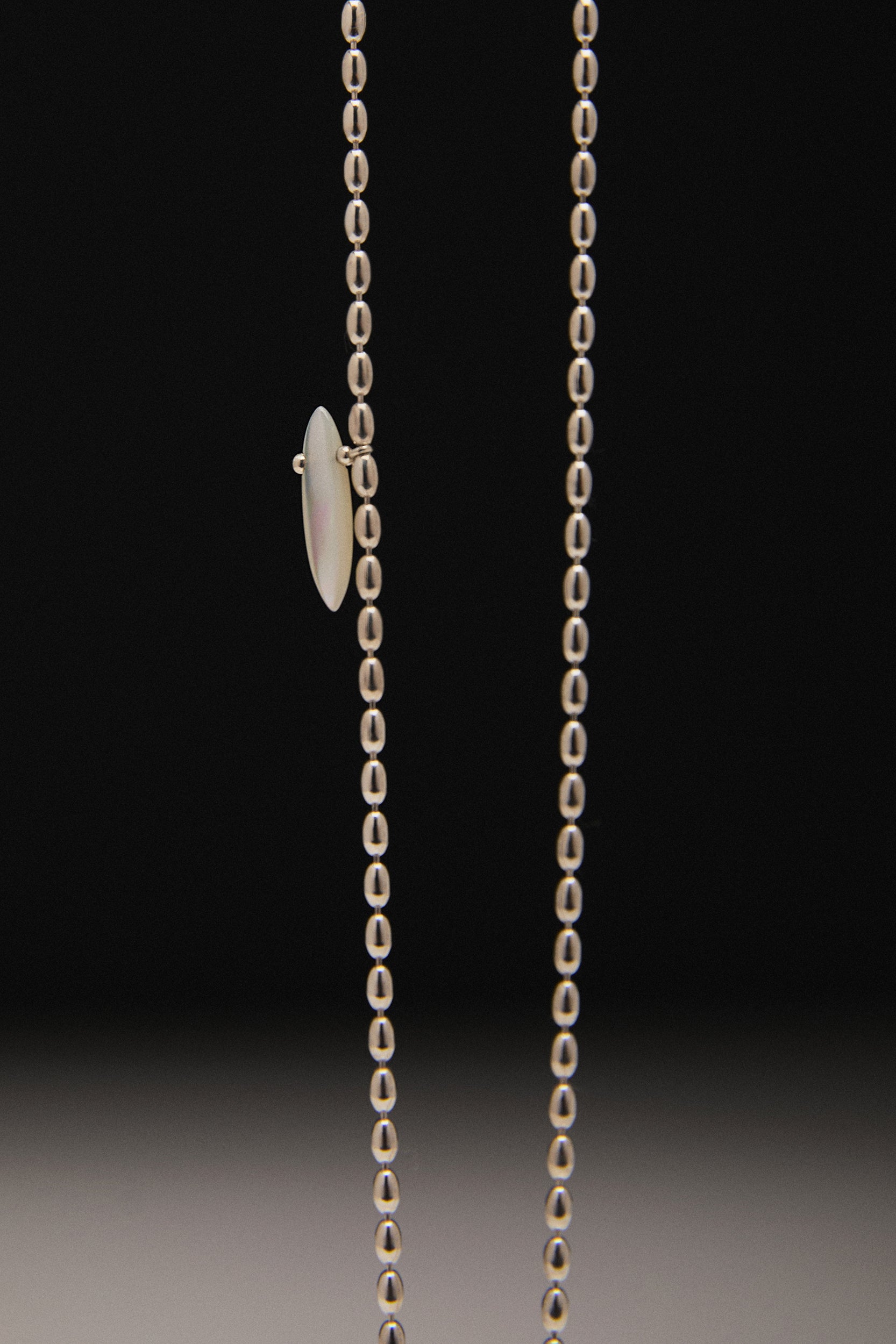 BOHO OVAL ONYX SHELL NECKLACE