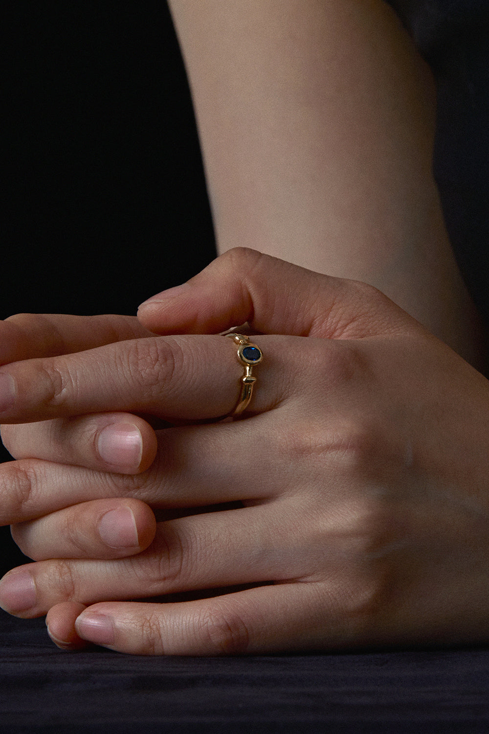 RENAISSANCE COLUMN SAPPHIRE RING