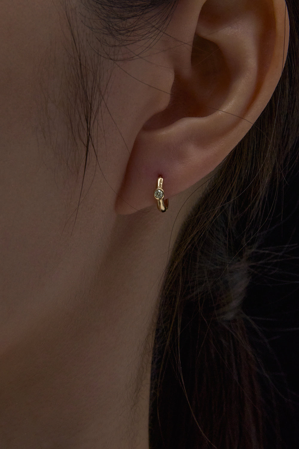 RENAISSANCE WHITE DIAMOND ORB HOOPS PETIT PLUS