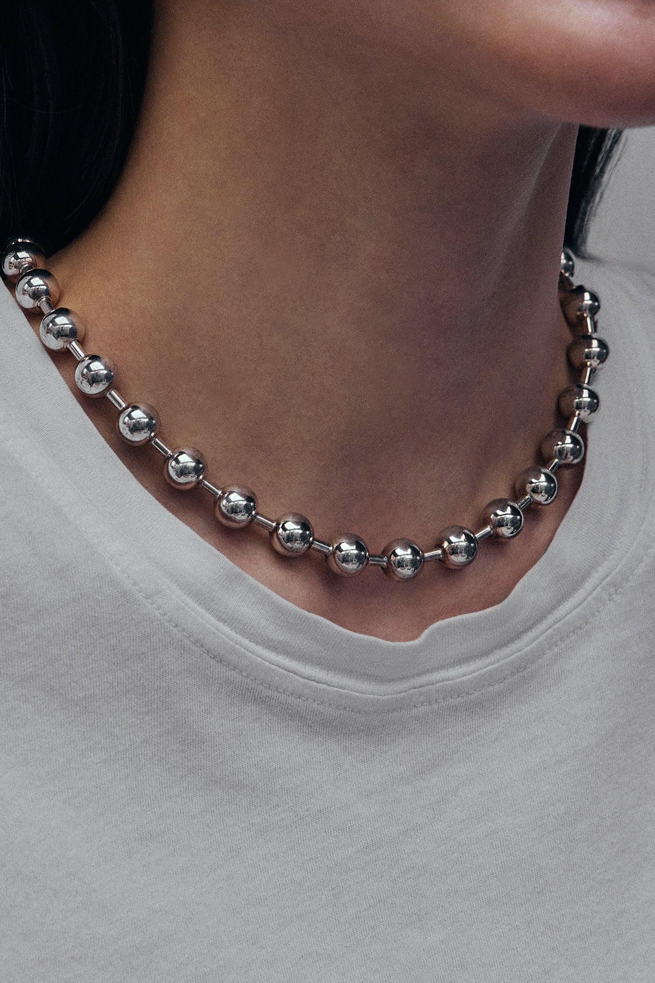 CHERISHING MOMENT SILVER BALL NECKLACE
