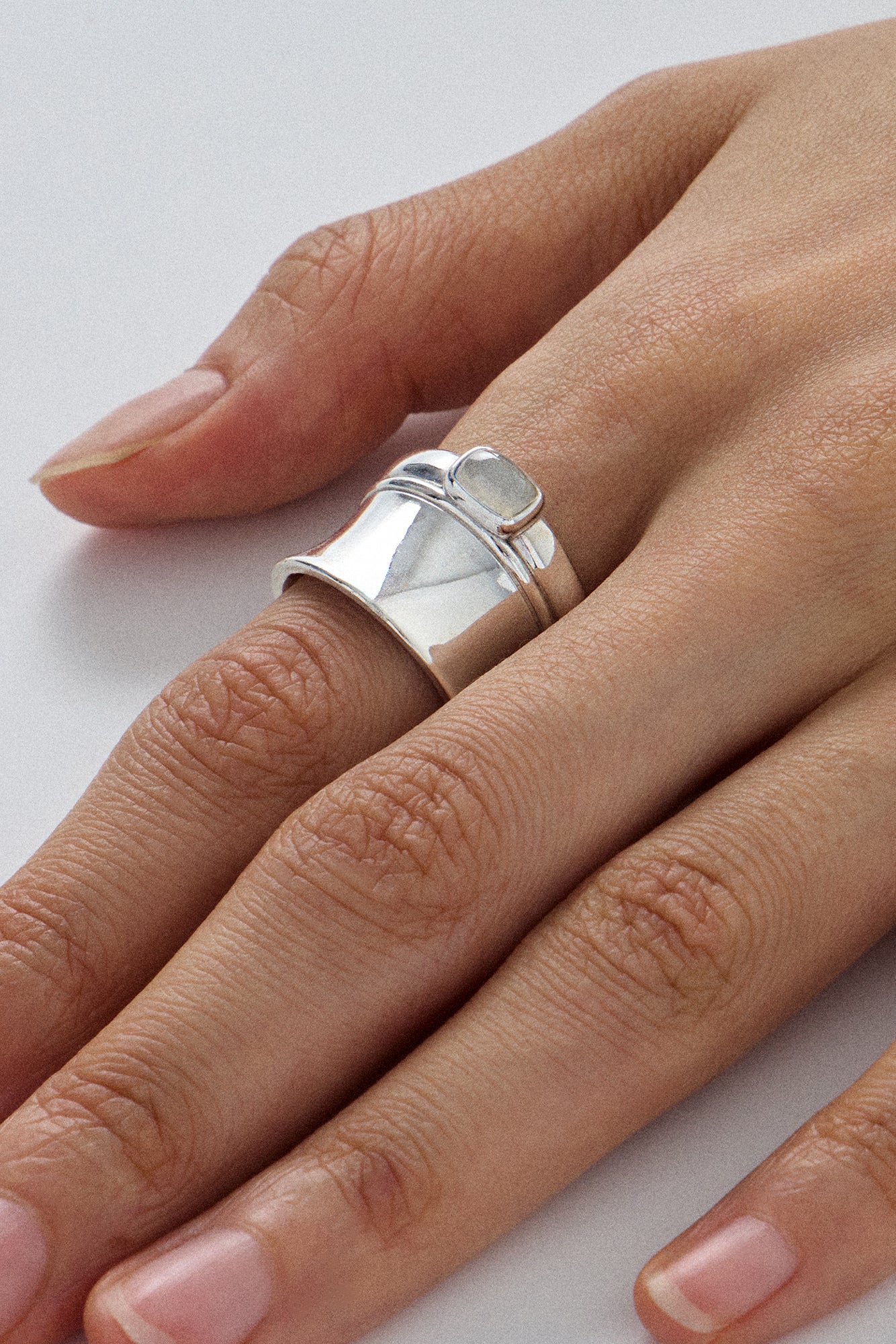 SENSUAL ORE BOLD RING