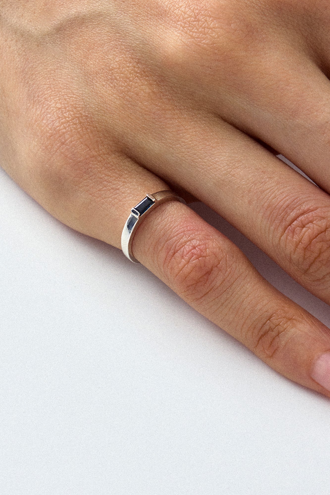 小指用サファイアリング