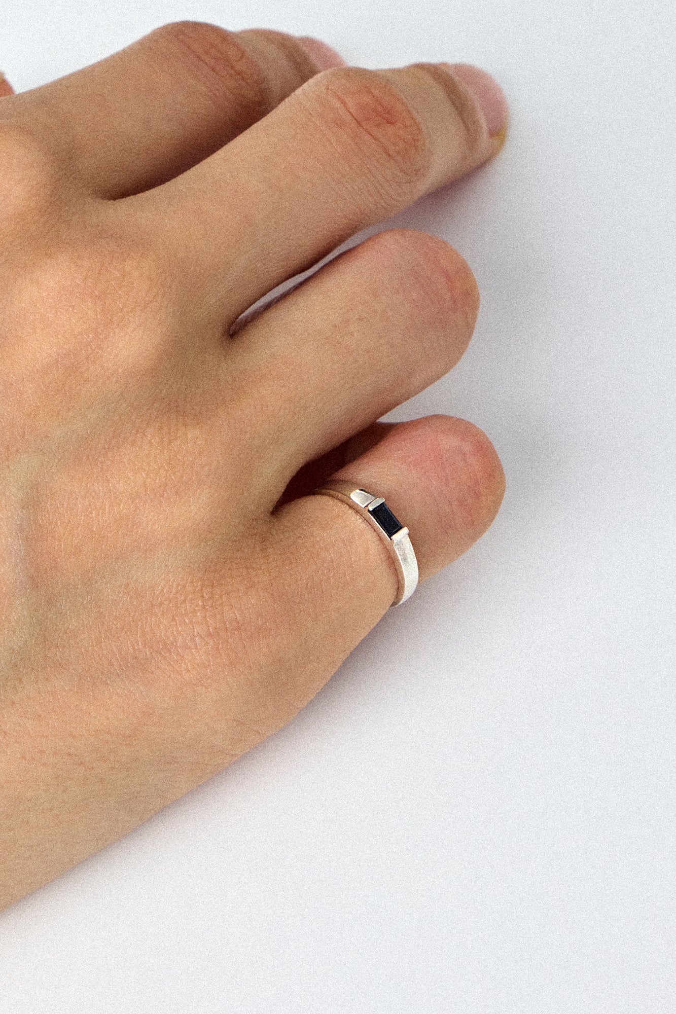 小指用サファイアリング