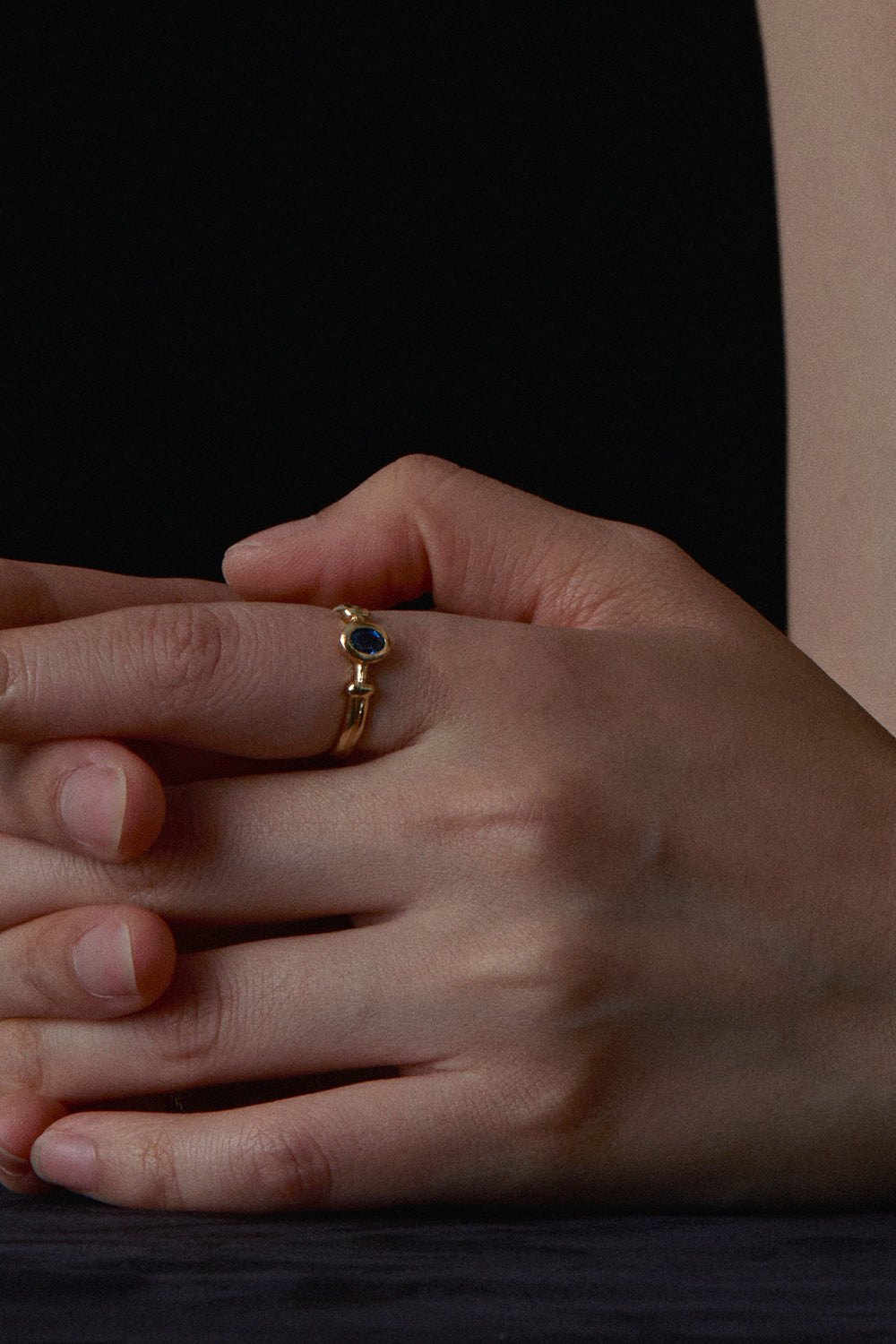 RENAISSANCE COLUMN SAPPHIRE RING