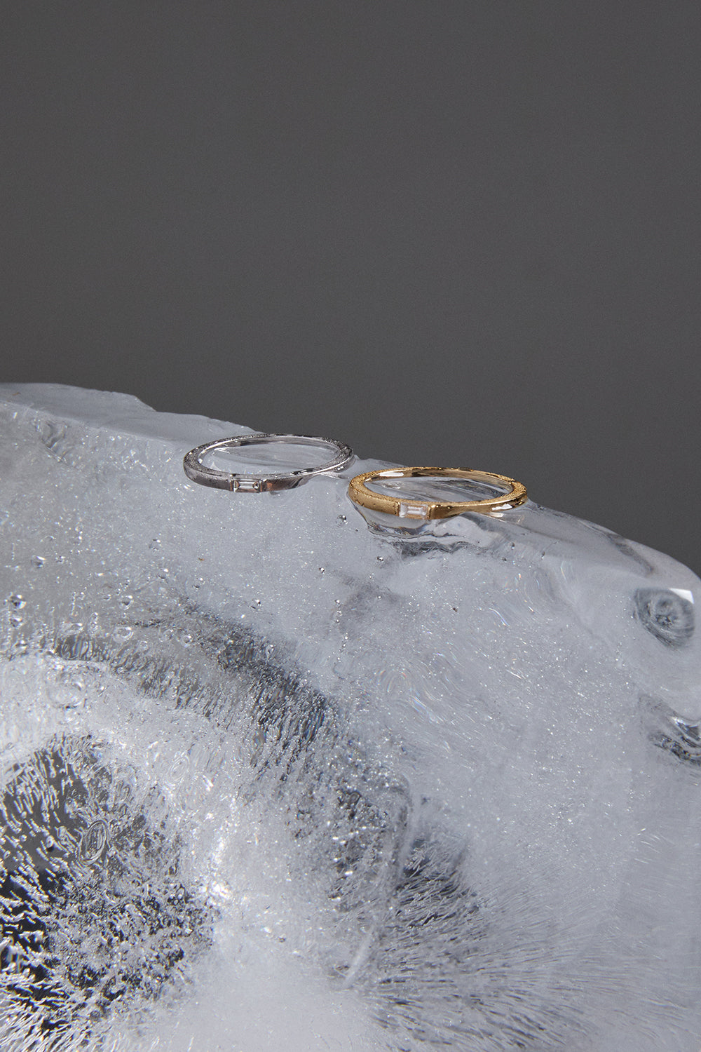 10K SLIM BODY BAGUETTE DIAMOND YELLOW GOLD RING