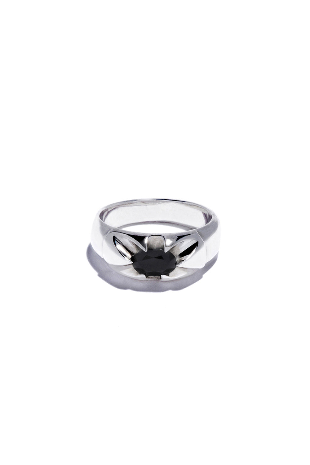 CLAW ONYX SILVER RING