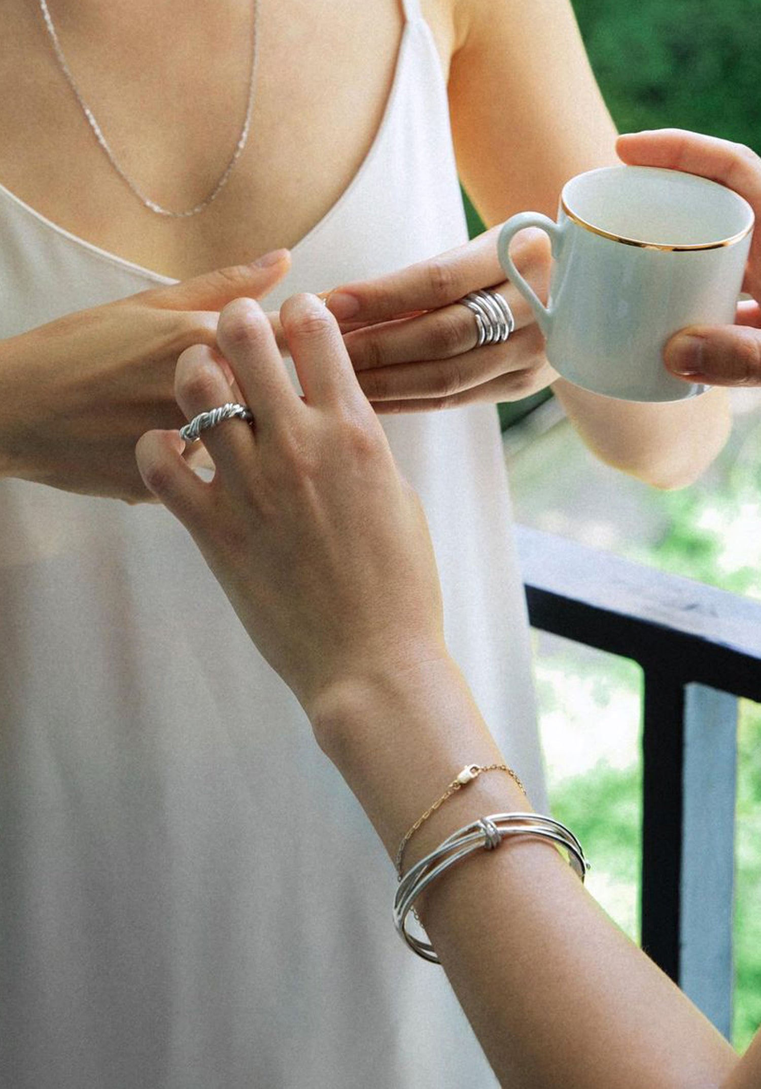 TWO TONES GOLD CHAIN BRACELET